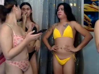 lovely_ladiesx — вебкам-модель онлайн на chaturbate