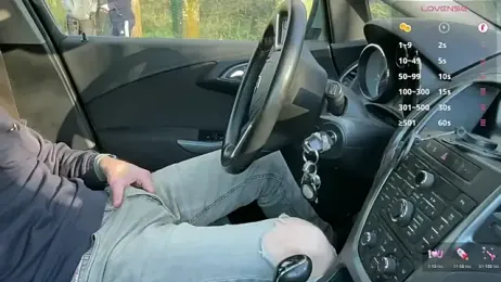 breizh22BB — вебкам-модель онлайн на stripchat