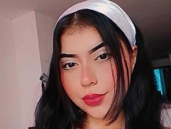 SalomeKio — вебкам-модель онлайн на livejasmin