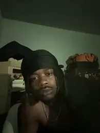 MIGHTYDEMONXXX — вебкам-модель онлайн на stripchat