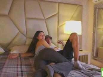 Be-Curiouss — Bongacams stream photo (Apr 2026)