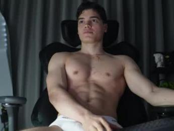 max_cortes1_ — Chaturbate stream photo (Apr 2026)