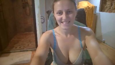 Evelovetoi — Cam4 stream photo (Aug 2026)