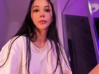 hotfallingdevil — вебкам-модель онлайн на chaturbate