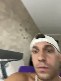 Manu2620xxl — вебкам-модель онлайн на stripchat