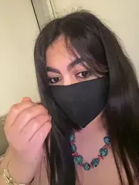 Hot-Sarah-arab — вебкам-модель онлайн на stripchat