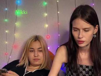-Zoe-Love- — вебкам-модель онлайн на bongacams
