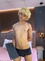 Noa_03 — Stripchat stream photo (Mar 2026)