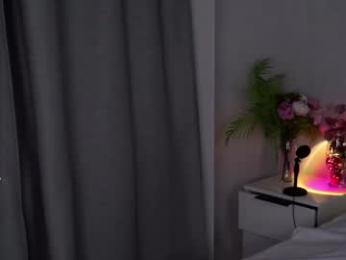 carlottabradney — Chaturbate stream photo (Apr 2026)