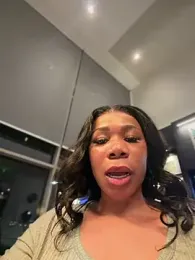 Belle___ — вебкам-модель онлайн на stripchat