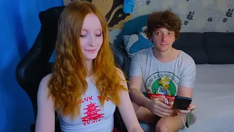 lakmsrrrmrrr — вебкам-модель онлайн на stripchat