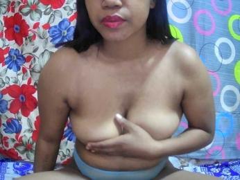 lesly11 — Bongacams stream photo (Jul 2025)