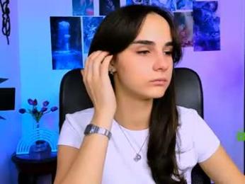 ariana_ross7 — вебкам-модель онлайн на chaturbate