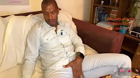 elmorenazost — Stripchat stream photo (Apr 2026)