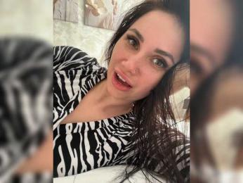 Y_Leiki — Bongacams stream photo (Aug 2026)
