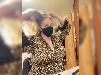 Donut-red — Bongacams stream photo (Sep 2026)