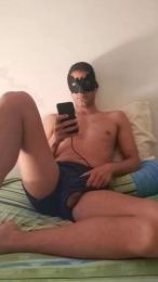 Carlosforte90 — вебкам-модель онлайн на cam4