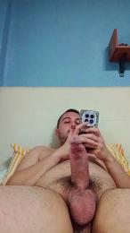 Daviile — вебкам-модель онлайн на cam4