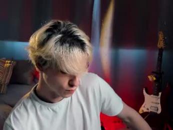 jack_frozt — вебкам-модель онлайн на chaturbate