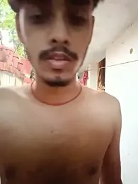 kartikshing19 — вебкам-модель онлайн на stripchat