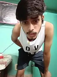 kartikshing19 — вебкам-модель онлайн на stripchat