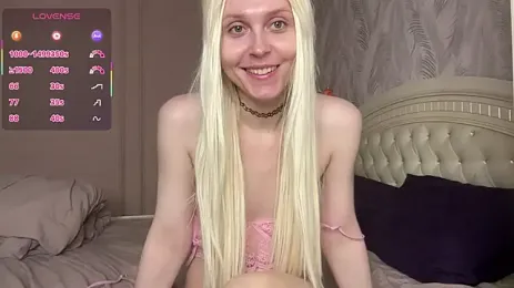 evie_angel — Stripchat stream photo (Aug 2026)