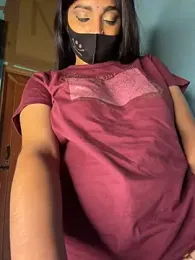 Riya_35_sexy — вебкам-модель онлайн на stripchat
