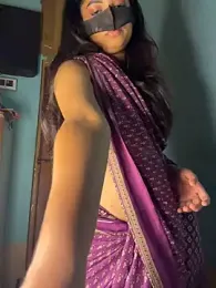 Riya_35_sexy — вебкам-модель онлайн на stripchat