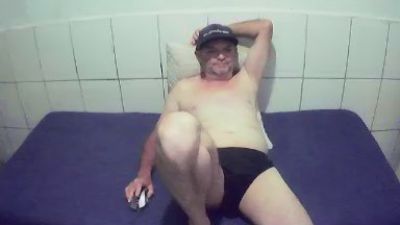cesarpierdonaa1 — вебкам-модель онлайн на cam4