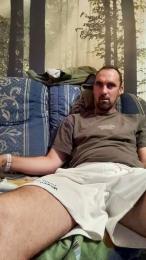 Kinhos2 — вебкам-модель онлайн на cam4