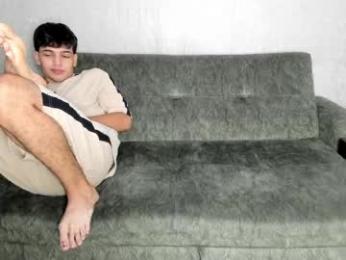 pelusos_mens — Chaturbate stream photo (Apr 2026)