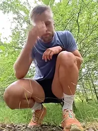 leeoslut — вебкам-модель онлайн на stripchat
