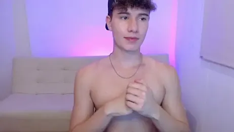 adrian_morelly — Stripchat stream photo (Apr 2026)
