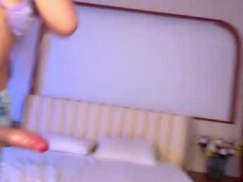 kira_mmr — вебкам-модель онлайн на chaturbate