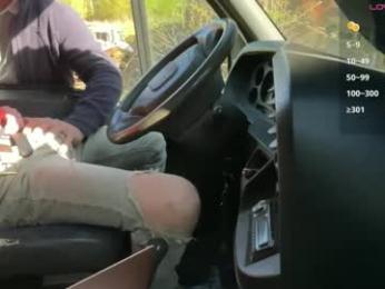 ninosolo_35 — вебкам-модель онлайн на chaturbate