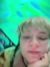 Cutiepiespanks — вебкам-модель онлайн на stripchat