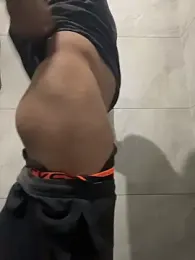 muteboy_ — вебкам-модель онлайн на stripchat