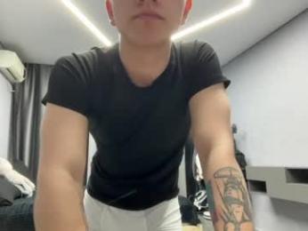 maxwoolf — Chaturbate stream photo (Apr 2026)