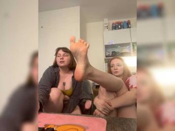 radianttwoX — вебкам-модель онлайн на bongacams