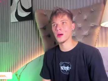 robbinblaze — Chaturbate stream photo (Jun 2026)