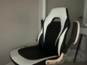 _natycutei19 — вебкам-модель онлайн на chaturbate