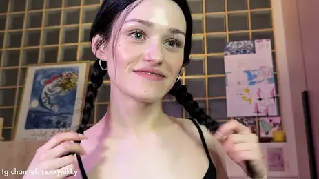 sexxynikky — вебкам-модель онлайн на stripchat