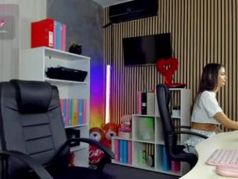 daryastars — Chaturbate stream photo (Apr 2026)