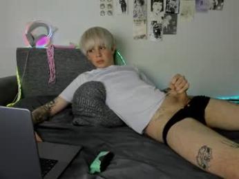 doll_from_hell — вебкам-модель онлайн на chaturbate