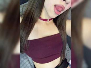 Jade8887 — вебкам-модель онлайн на bongacams