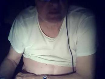 bekklove1 — вебкам-модель онлайн на chaturbate