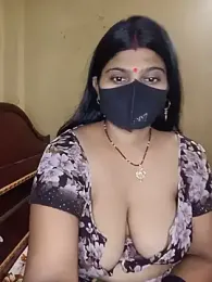Reena_couple502 — Stripchat stream photo (Aug 2026)