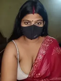 Reena_couple502 — Stripchat stream photo (Aug 2026)
