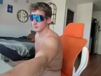 juniormadison69 — Chaturbate stream photo (Mar 2026)