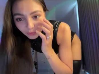 keirasworld — вебкам-модель онлайн на chaturbate